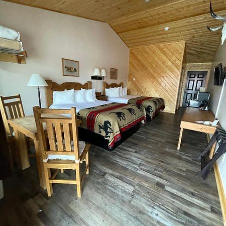 The Longhorn Ranch Resort Lodge & Rv Park Dubois Εξωτερικό φωτογραφία